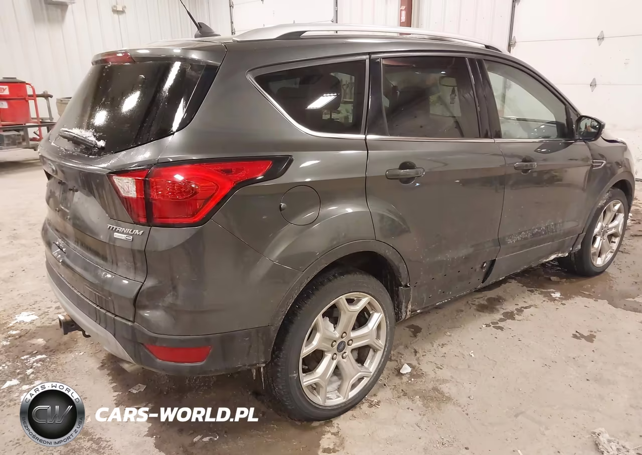 2019 Ford Escape Titanium VIN:1FMCU9J92KUA99446 - 4