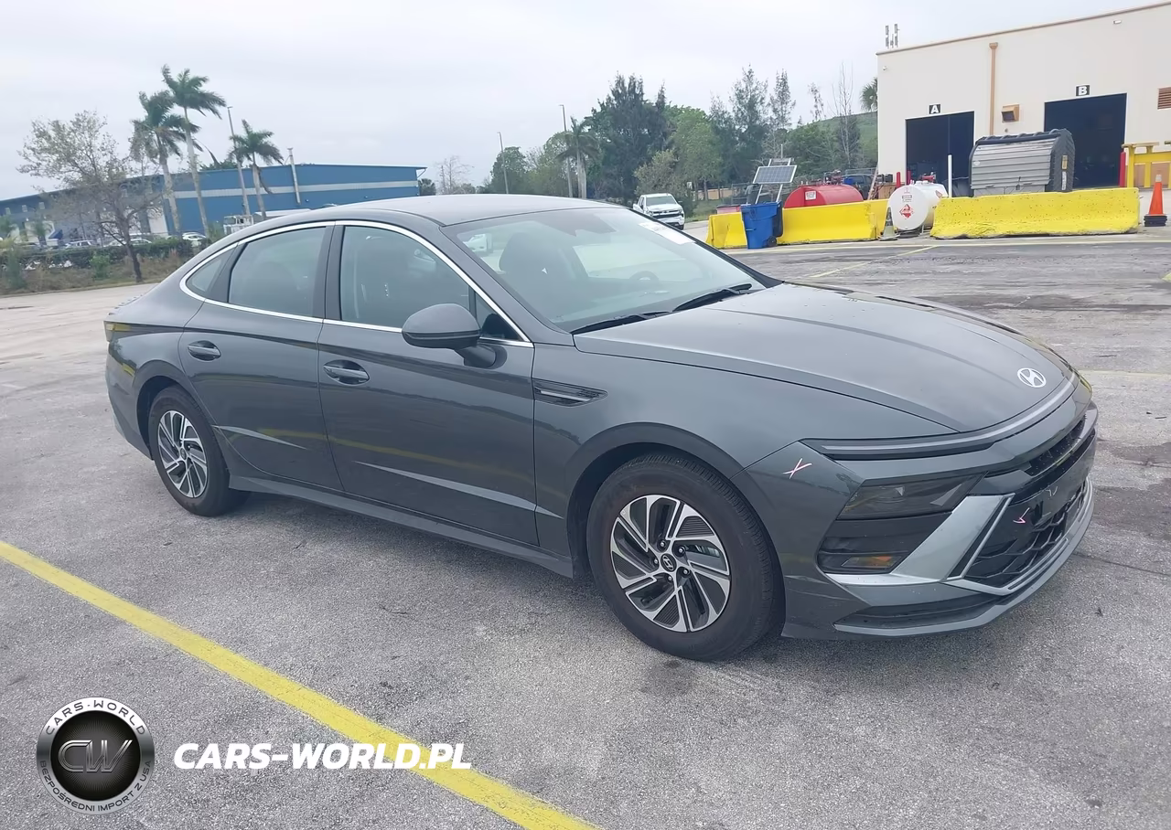 2026 Hyundai Sonata Hybrid Blue