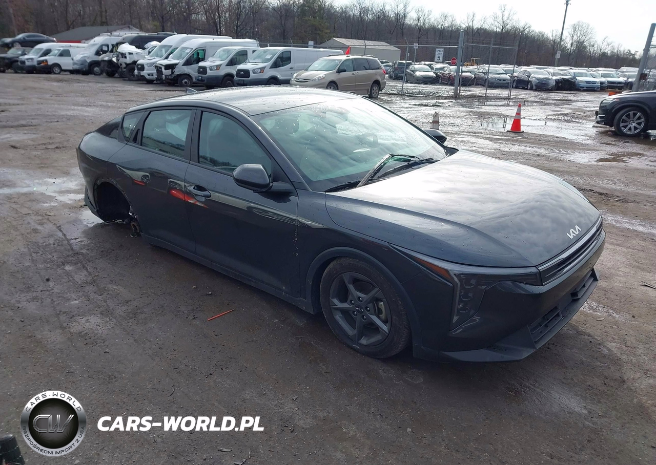 2025 Kia K4 Lxs
