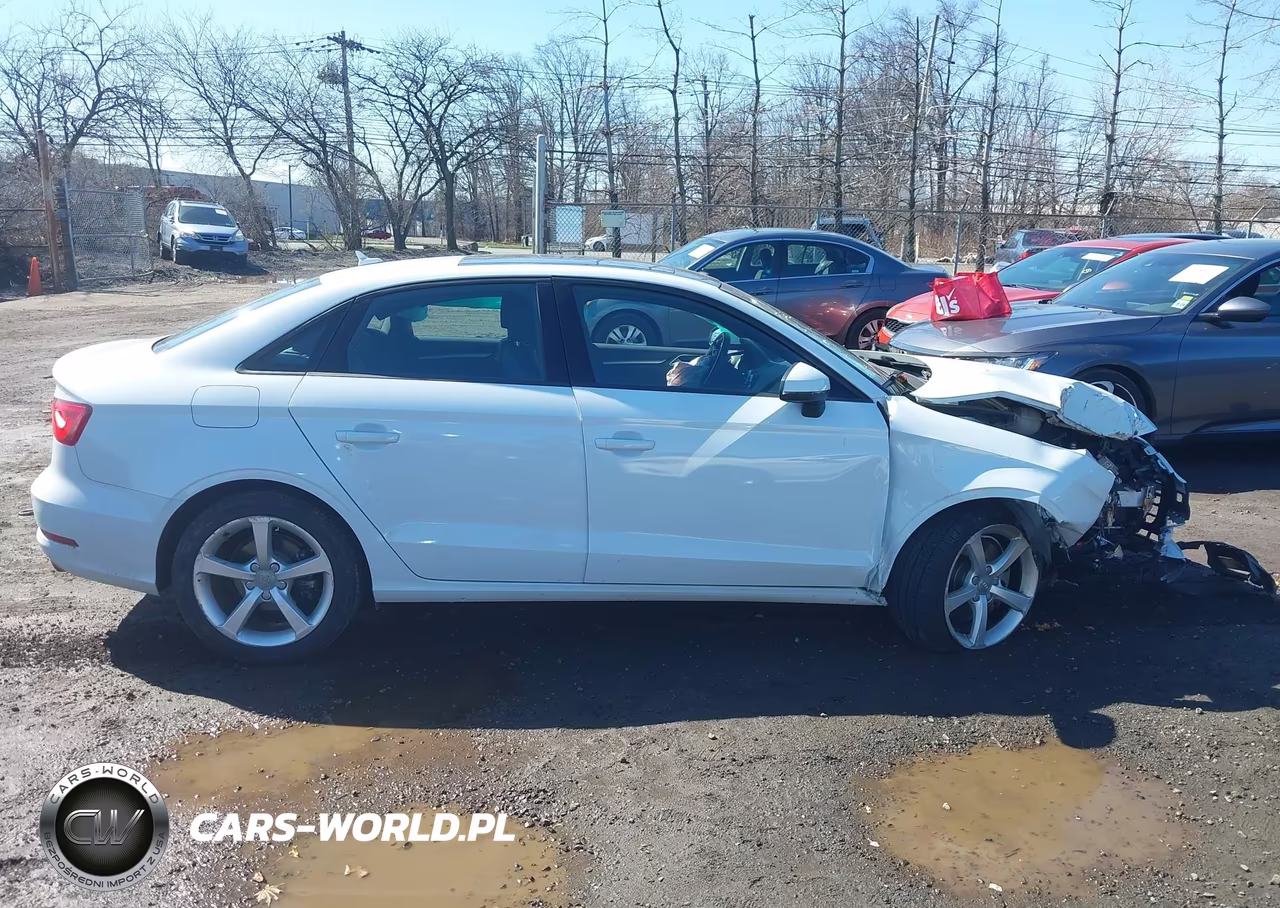 2016 Audi A3 2.0T Premium VIN:WAUB8GFF0G1030364 - 13