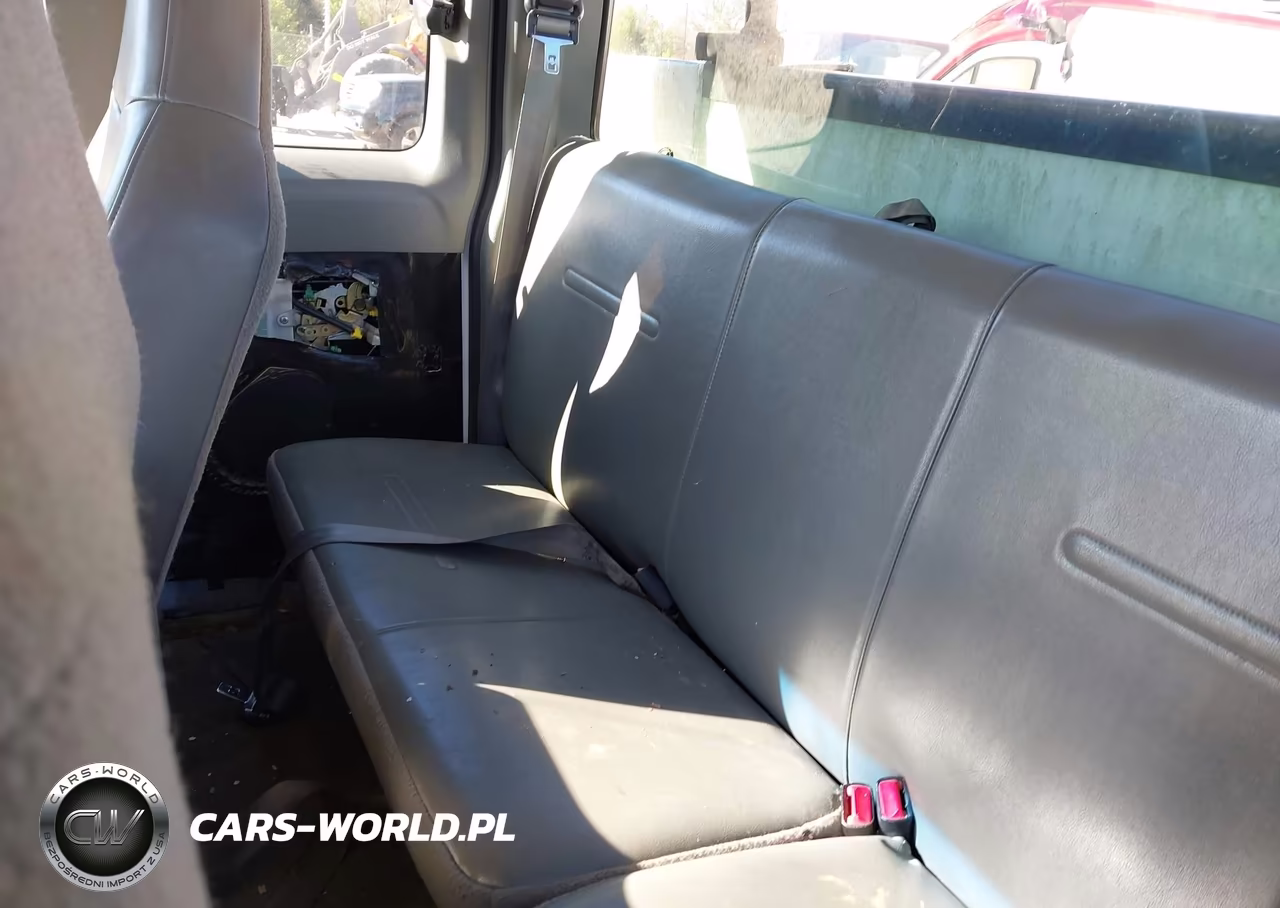 2006 Ford F-350 Chassis Lariat-Xl-Xlt VIN:1FDWX36P06EA39111 - 7