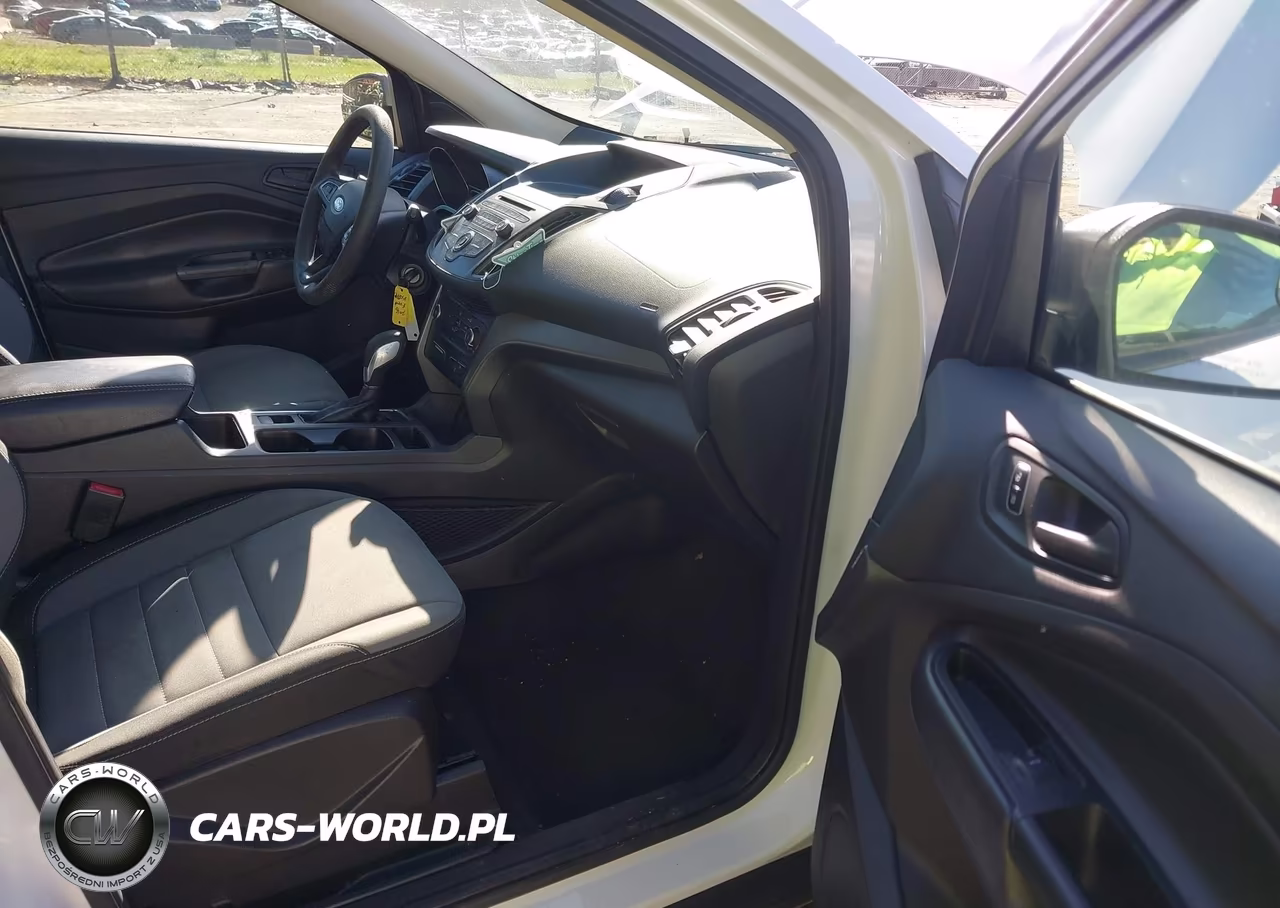 2017 Ford Escape S VIN:1FMCU0F70HUA88151 - 5