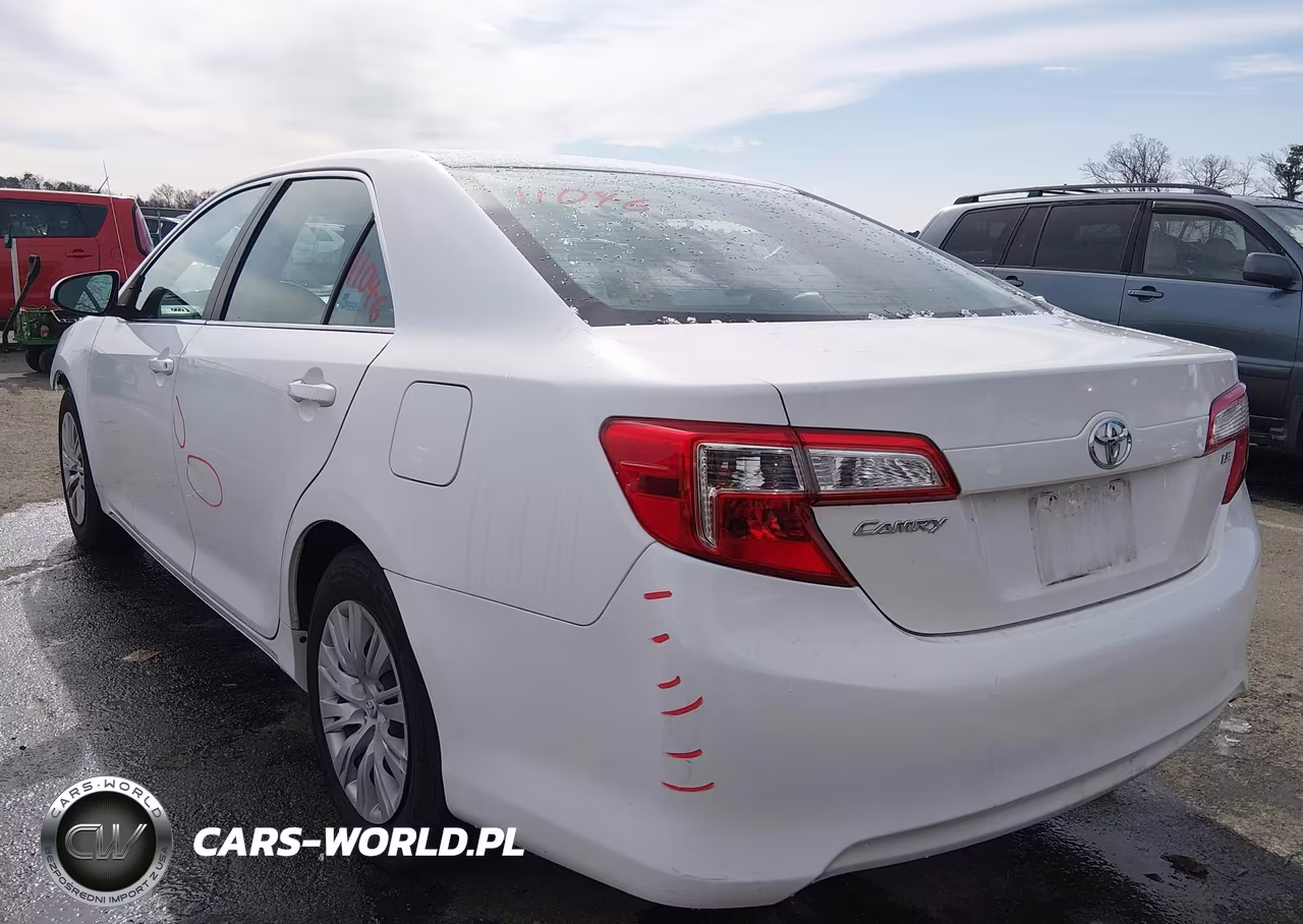 2012 Toyota Camry Le VIN:4T1BF1FK5CU571224 - 3