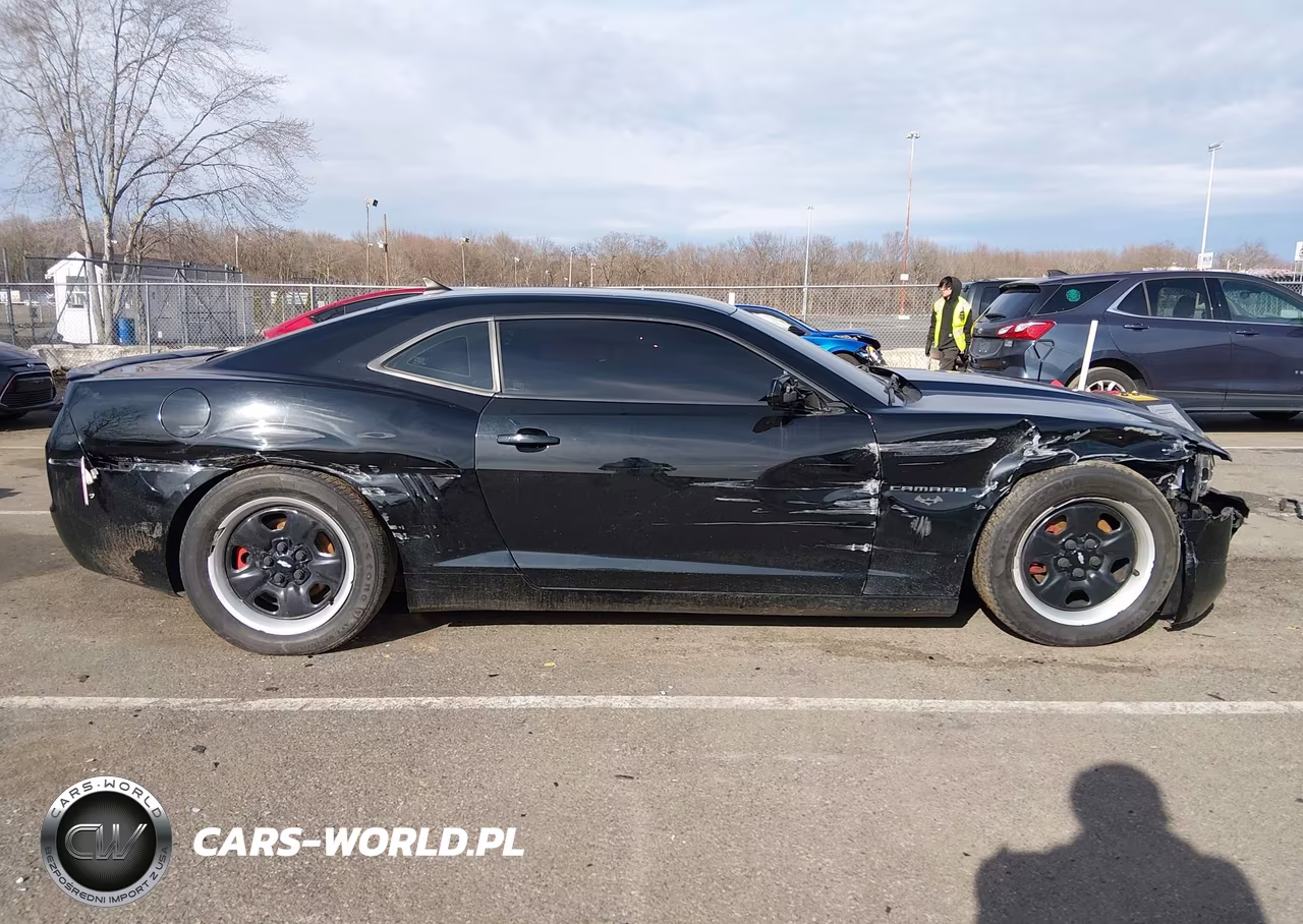 2013 Chevrolet Camaro 2Ls VIN:2G1FA1E37D9115621 - 13
