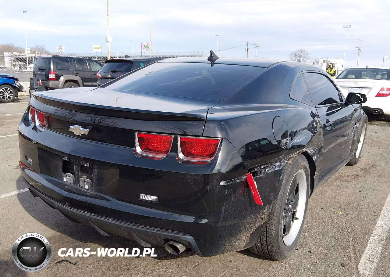 2013 Chevrolet Camaro 2Ls VIN:2G1FA1E37D9115621 - 4