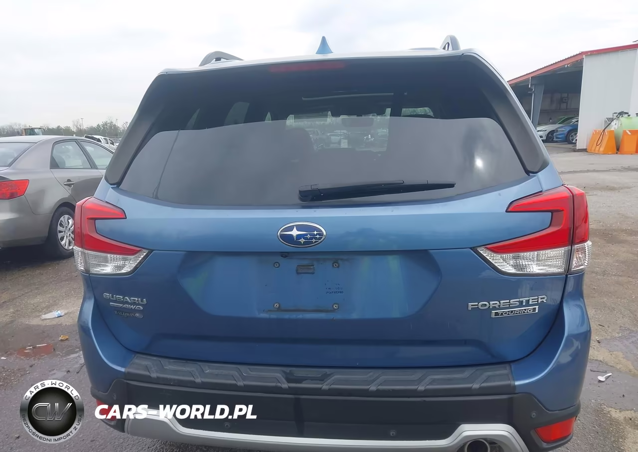 2020 Subaru Forester Touring VIN:JF2SKAXC0LH420146 - 17
