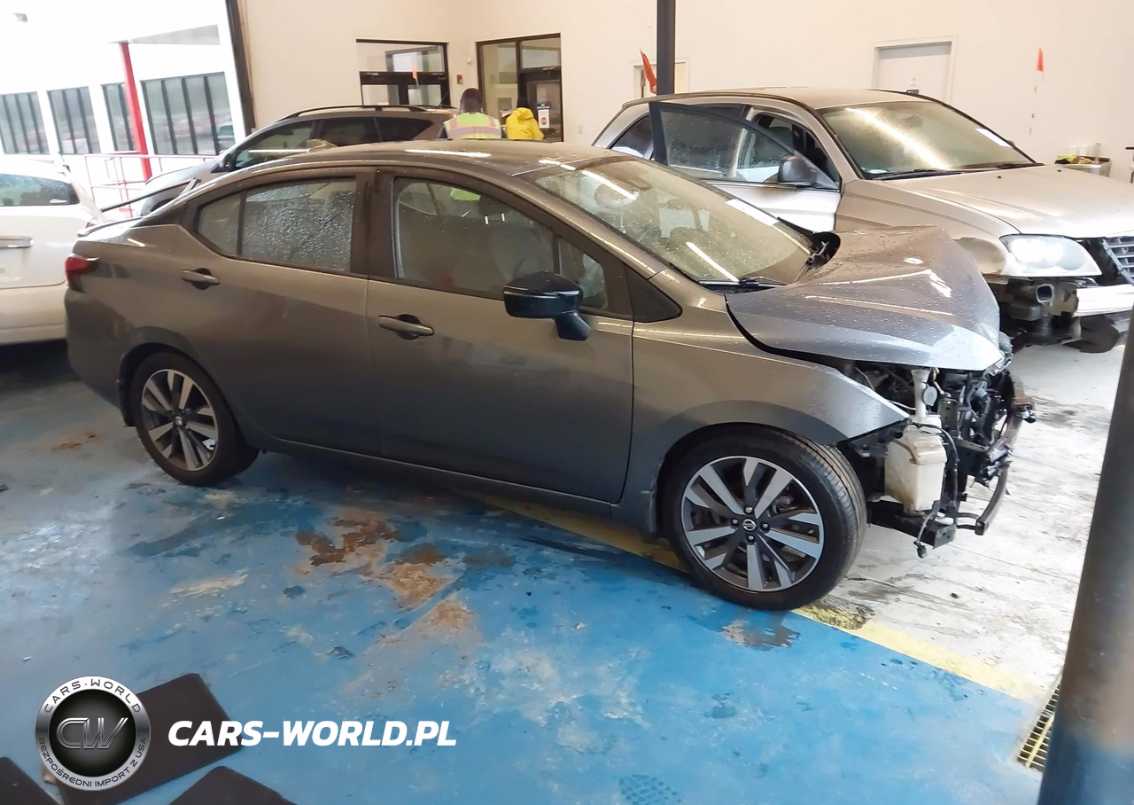 2020 Nissan Versa Sr Xtronic Cvt