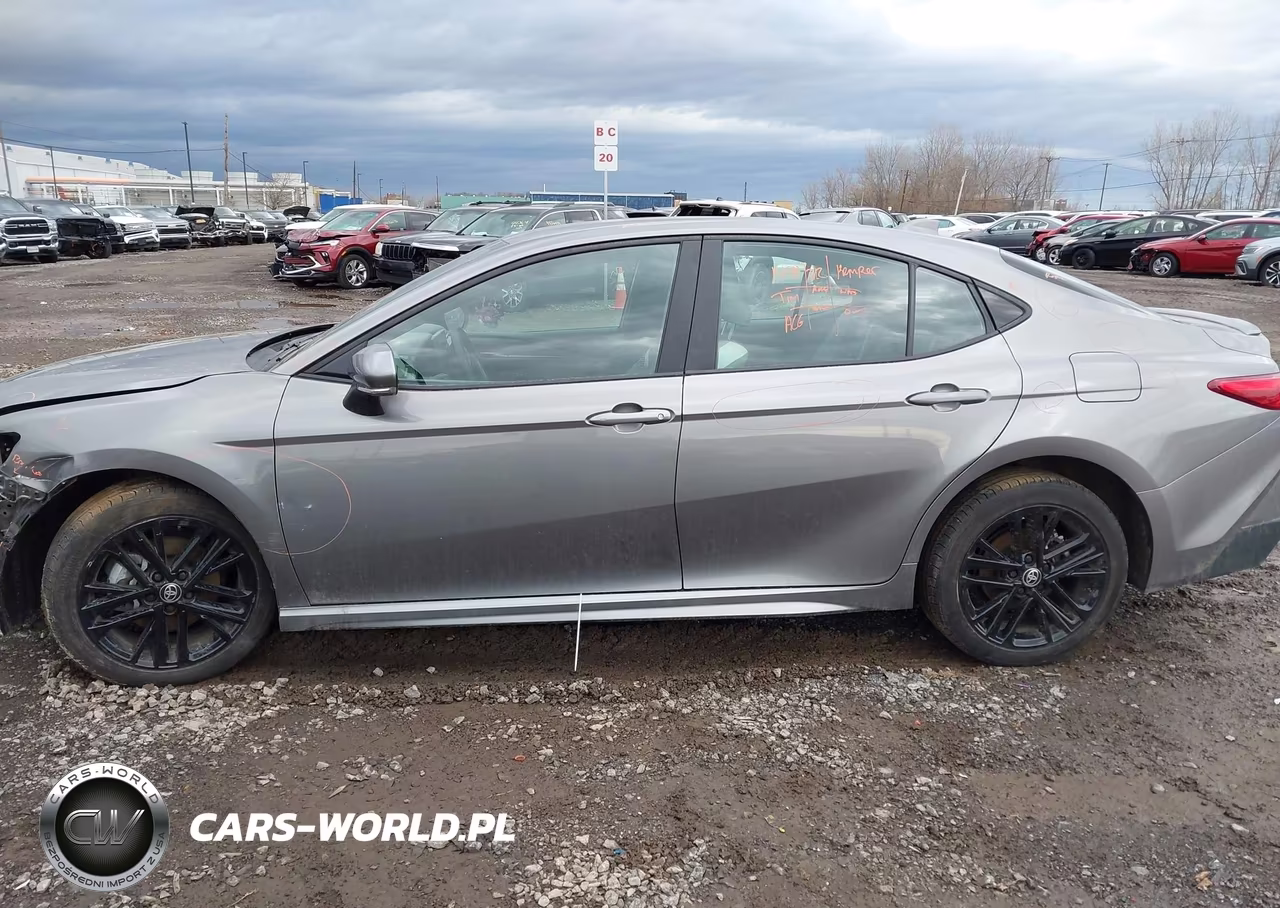2025 Toyota Camry Se VIN:4T1DBADK6SU537217 - 14