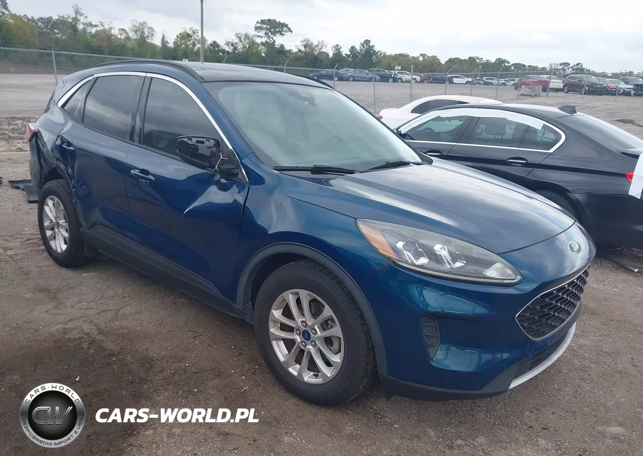 2020 Ford Escape Se