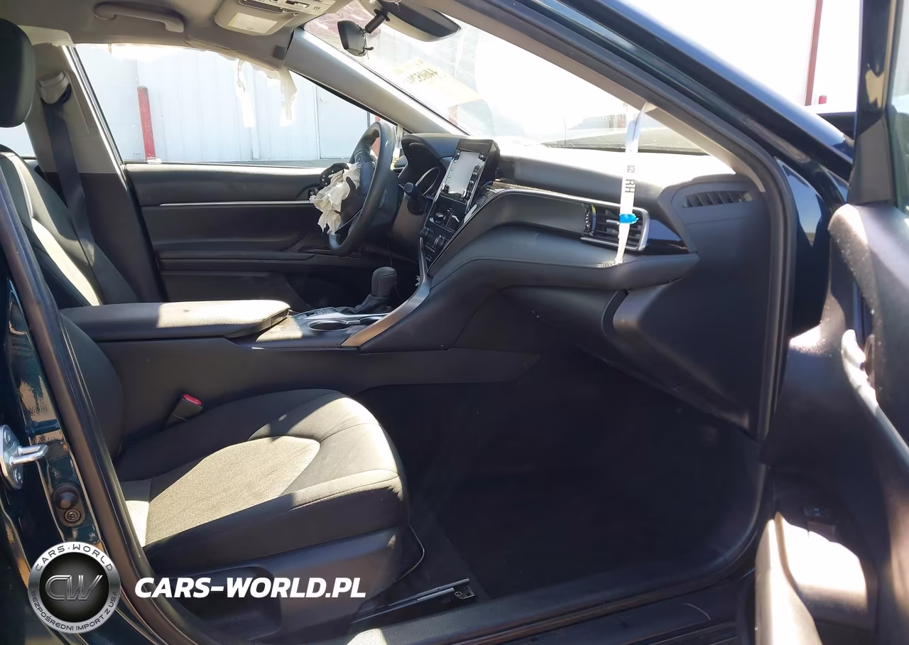 2021 Toyota Camry Le Hybrid VIN:4T1C31AK5MU567096 - 5