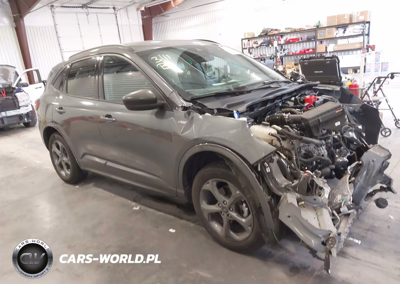 2024 Ford Escape St-Line – zdjęcie 1 z 17