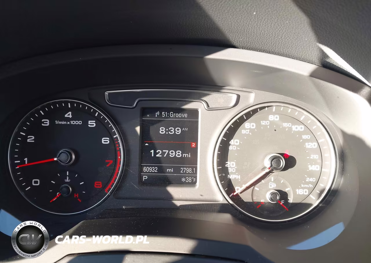 2018 Audi Q3 2.0T Premium-2.0T Sport Premium VIN:WA1ECCFS8JR030619 - 7