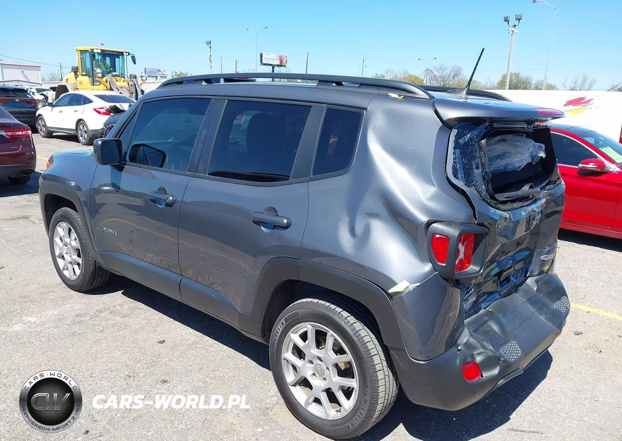 2021 Jeep Renegade Latitude 4X4 VIN:ZACNJDBBXMPN25671 - 3