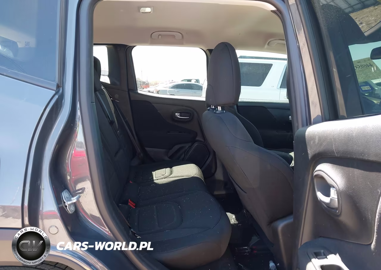 2021 Jeep Renegade Latitude 4X4 VIN:ZACNJDBBXMPN25671 - 8