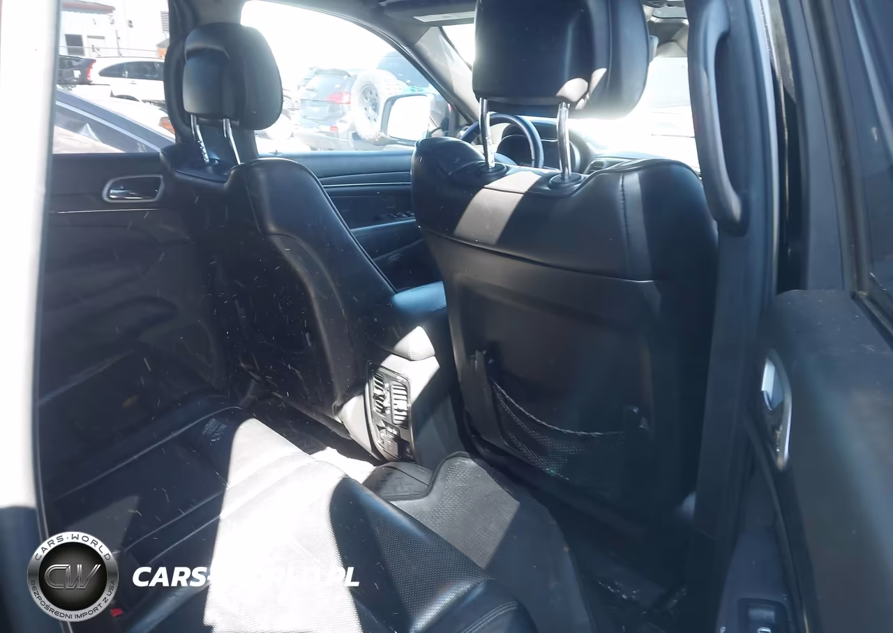 2018 Jeep Grand Cherokee High Altitude 4X2 VIN:1C4RJECG3JC247345 - 8