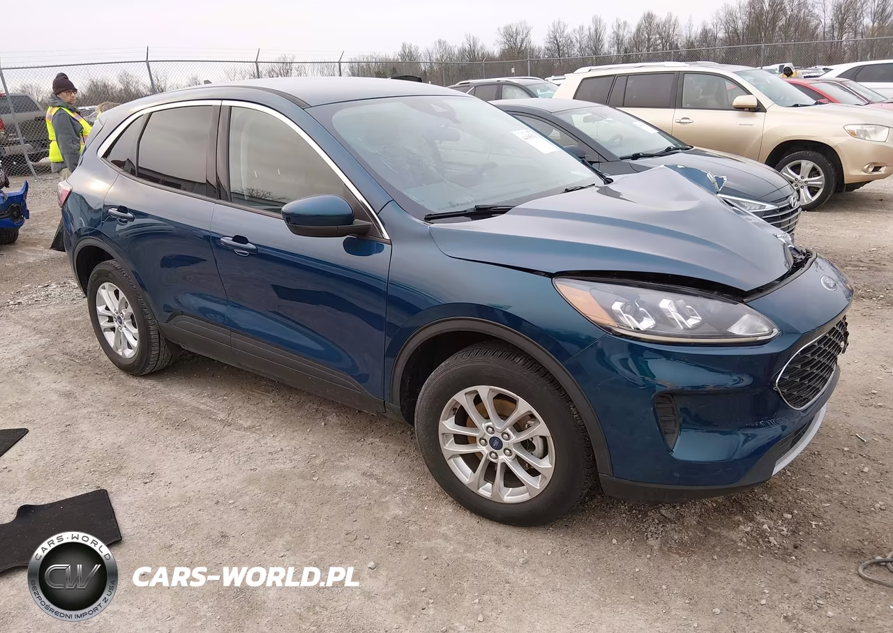 2020 Ford Escape Se