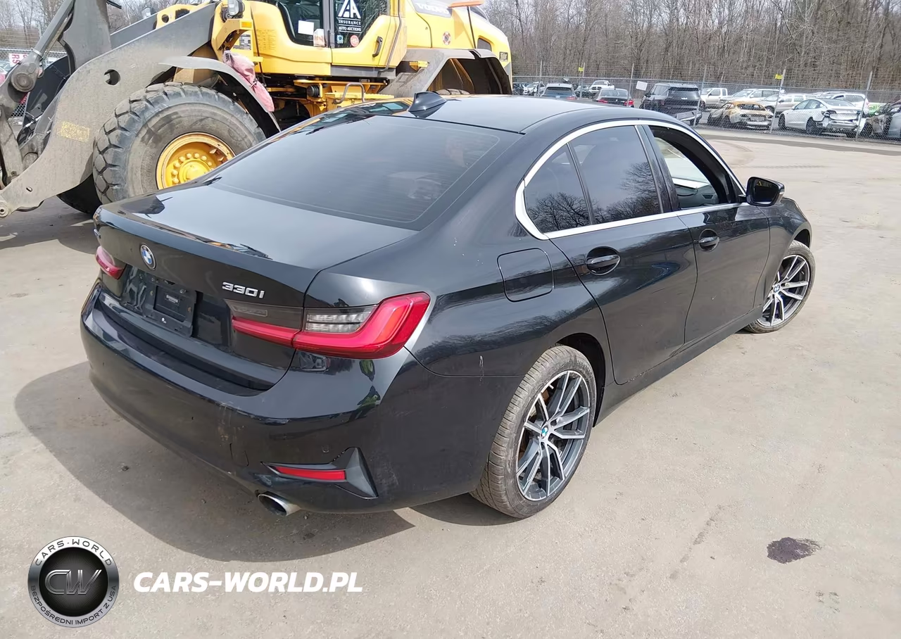 2019 BMW 330I xDrive VIN:WBA5R7C56KAJ81546 - 4
