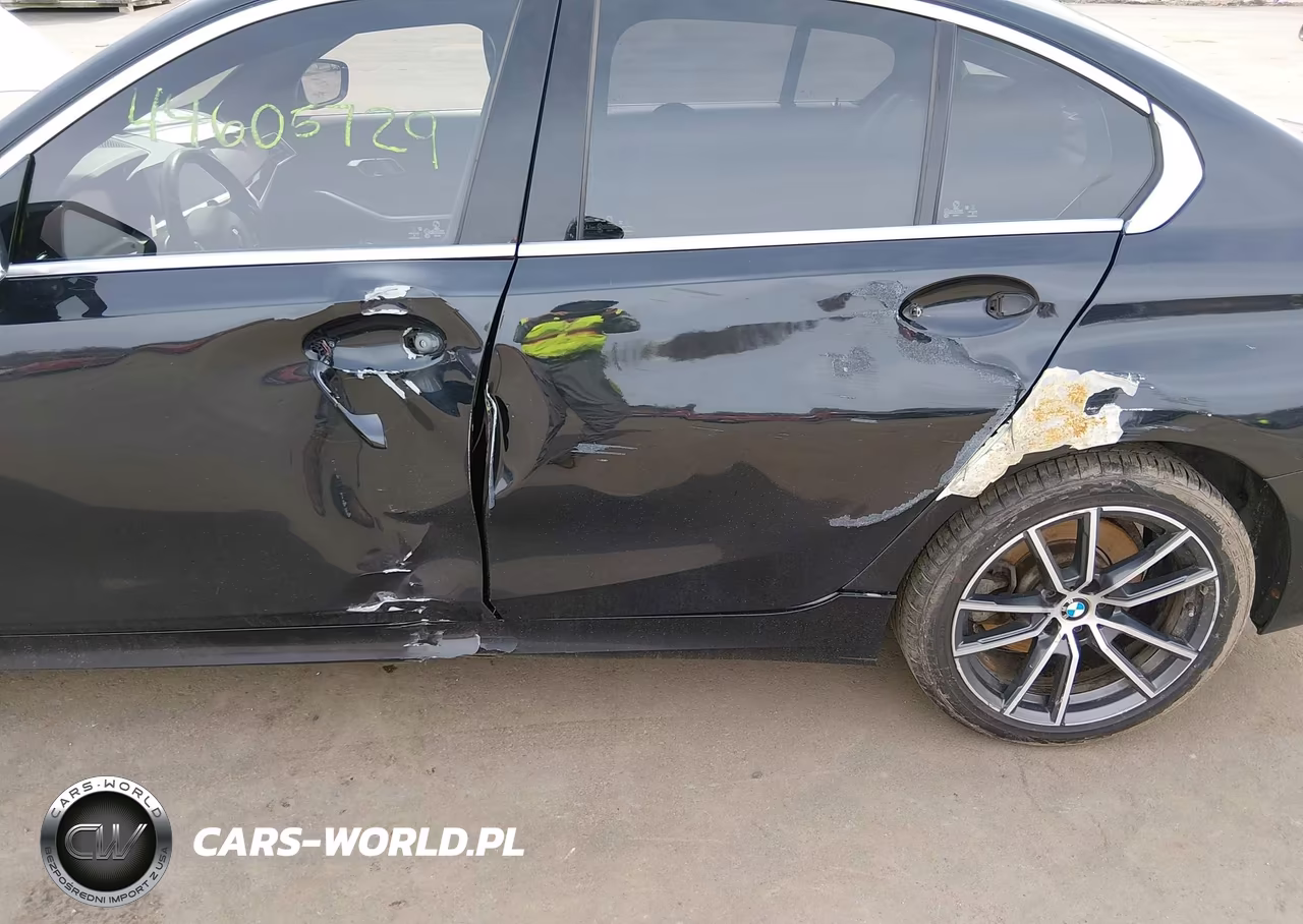 2019 BMW 330I xDrive VIN:WBA5R7C56KAJ81546 - 6
