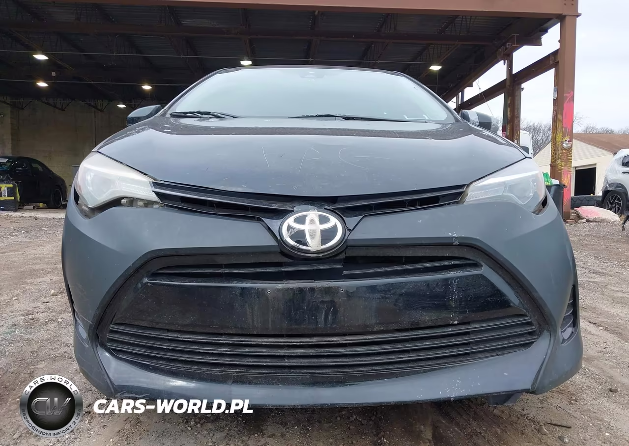 2018 Toyota Corolla Le VIN:2T1BURHE2JC996085 - 12