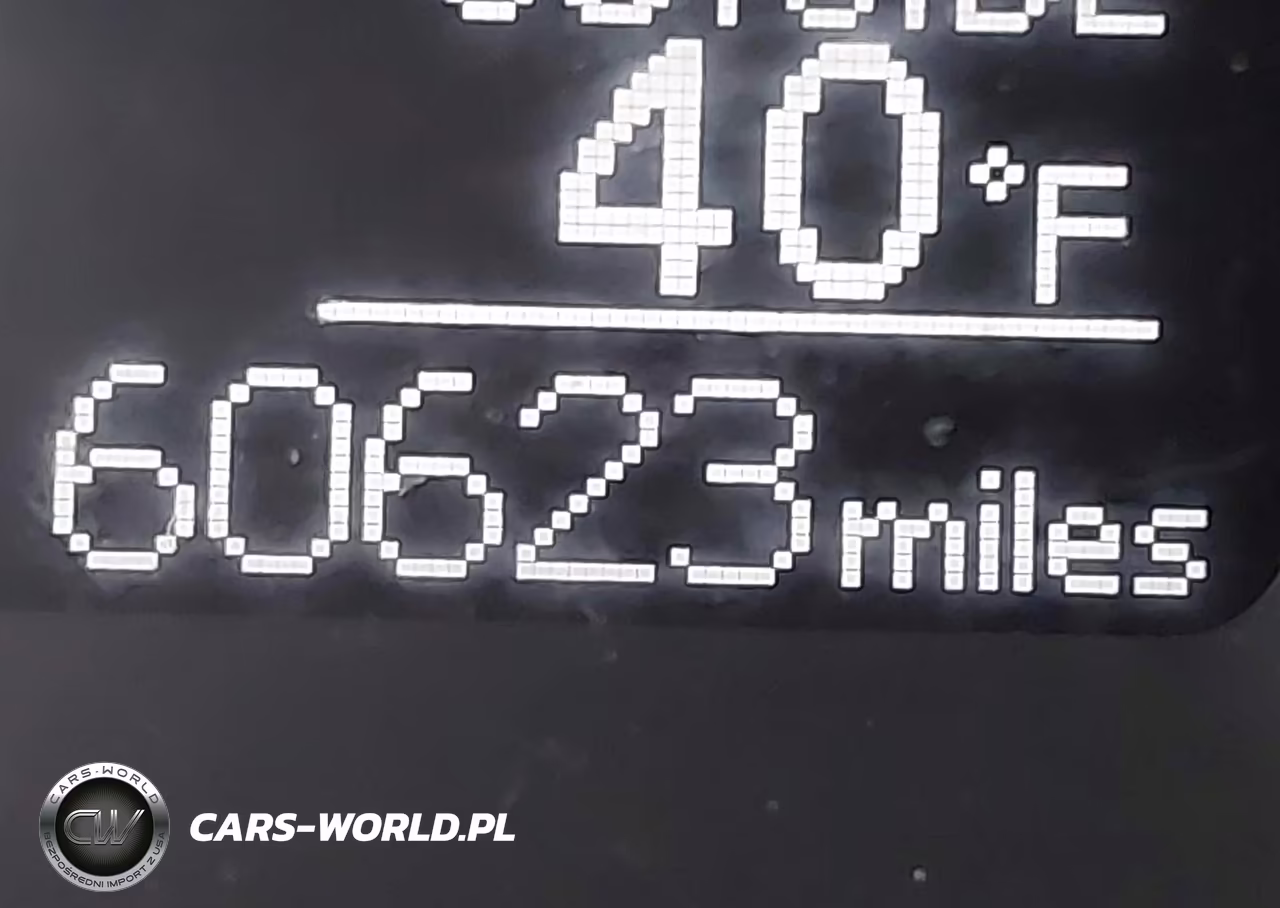 2018 Toyota Corolla Le VIN:2T1BURHE2JC996085 - 15