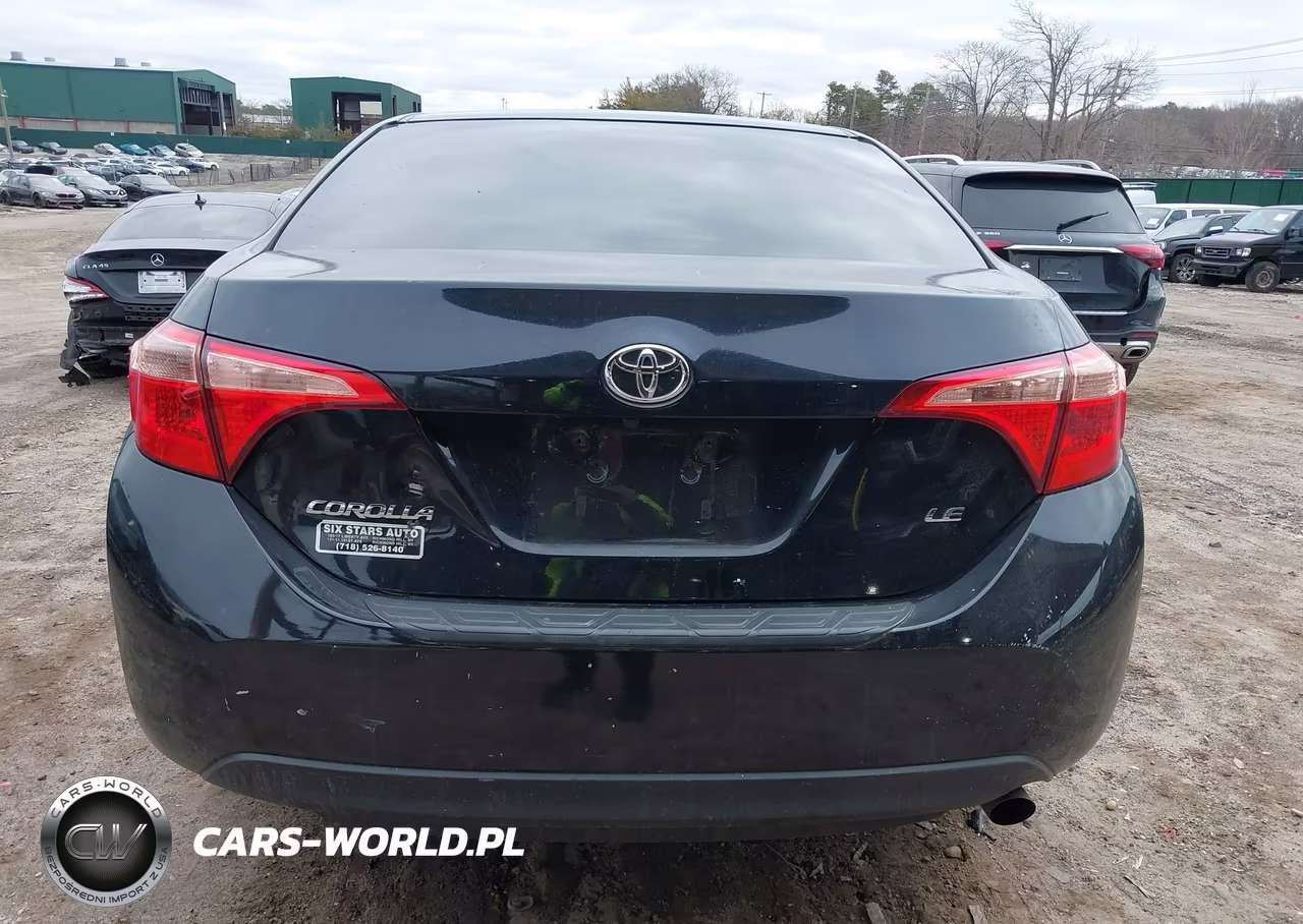 2018 Toyota Corolla Le VIN:2T1BURHE2JC996085 - 16
