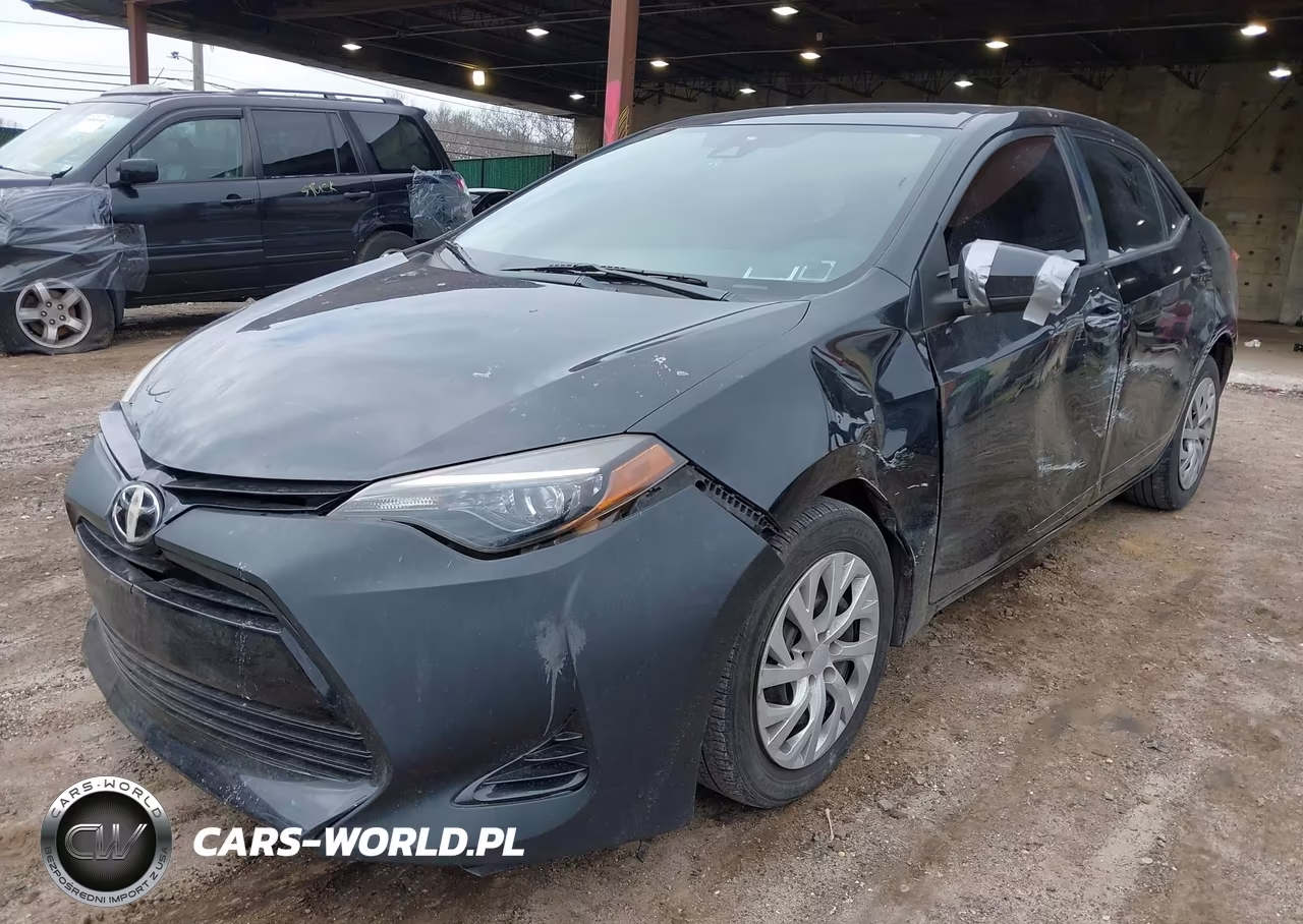 2018 Toyota Corolla Le VIN:2T1BURHE2JC996085 - 2