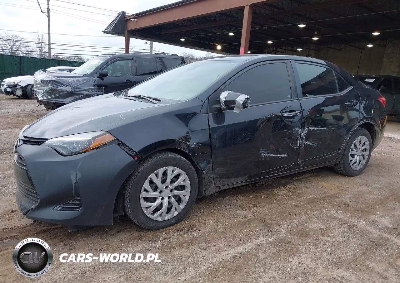 2018 Toyota Corolla Le VIN:2T1BURHE2JC996085 - 6