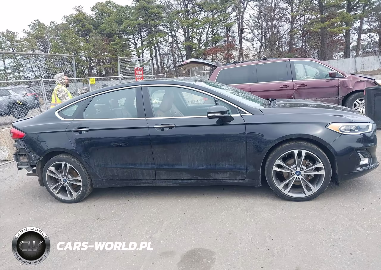 2020 Ford Fusion Titanium VIN:3FA6P0K95LR173945 - 14