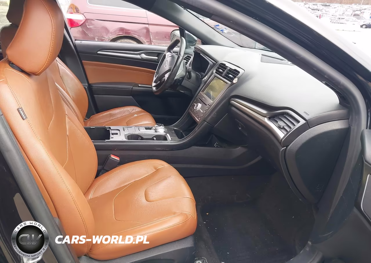 2020 Ford Fusion Titanium VIN:3FA6P0K95LR173945 - 5