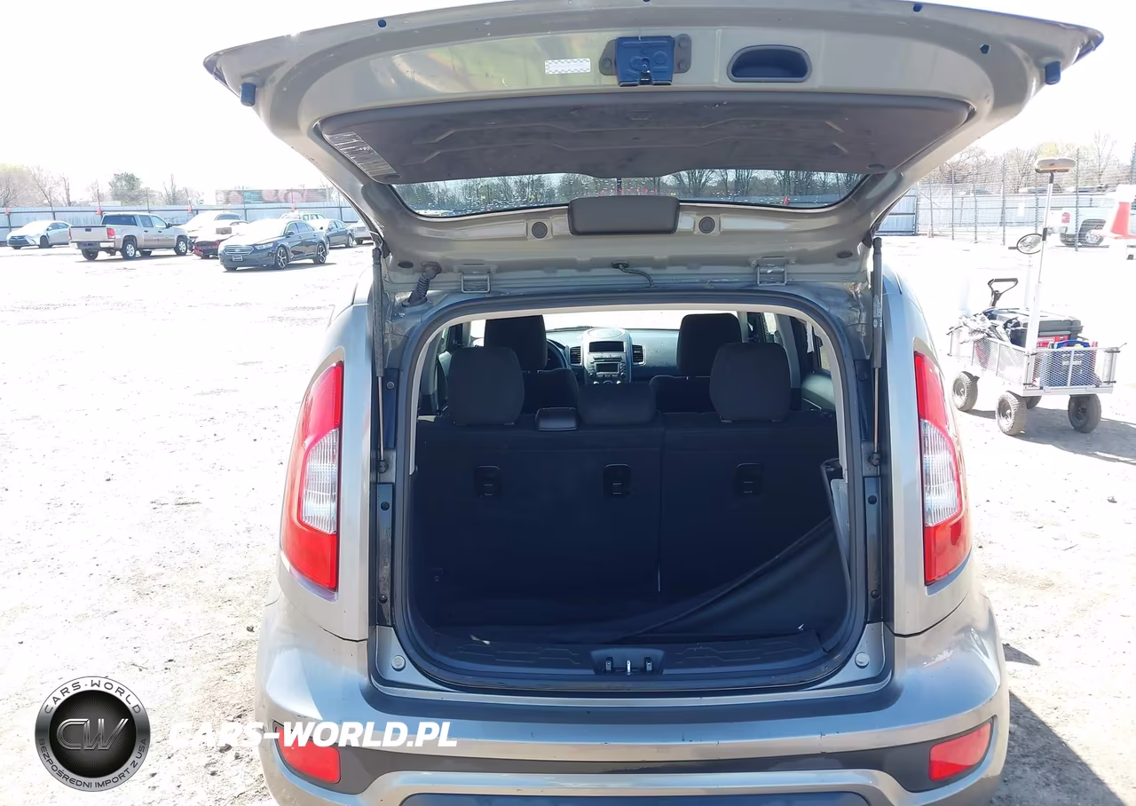 2013 Kia Soul VIN:KNDJT2A56D7508195 - 18