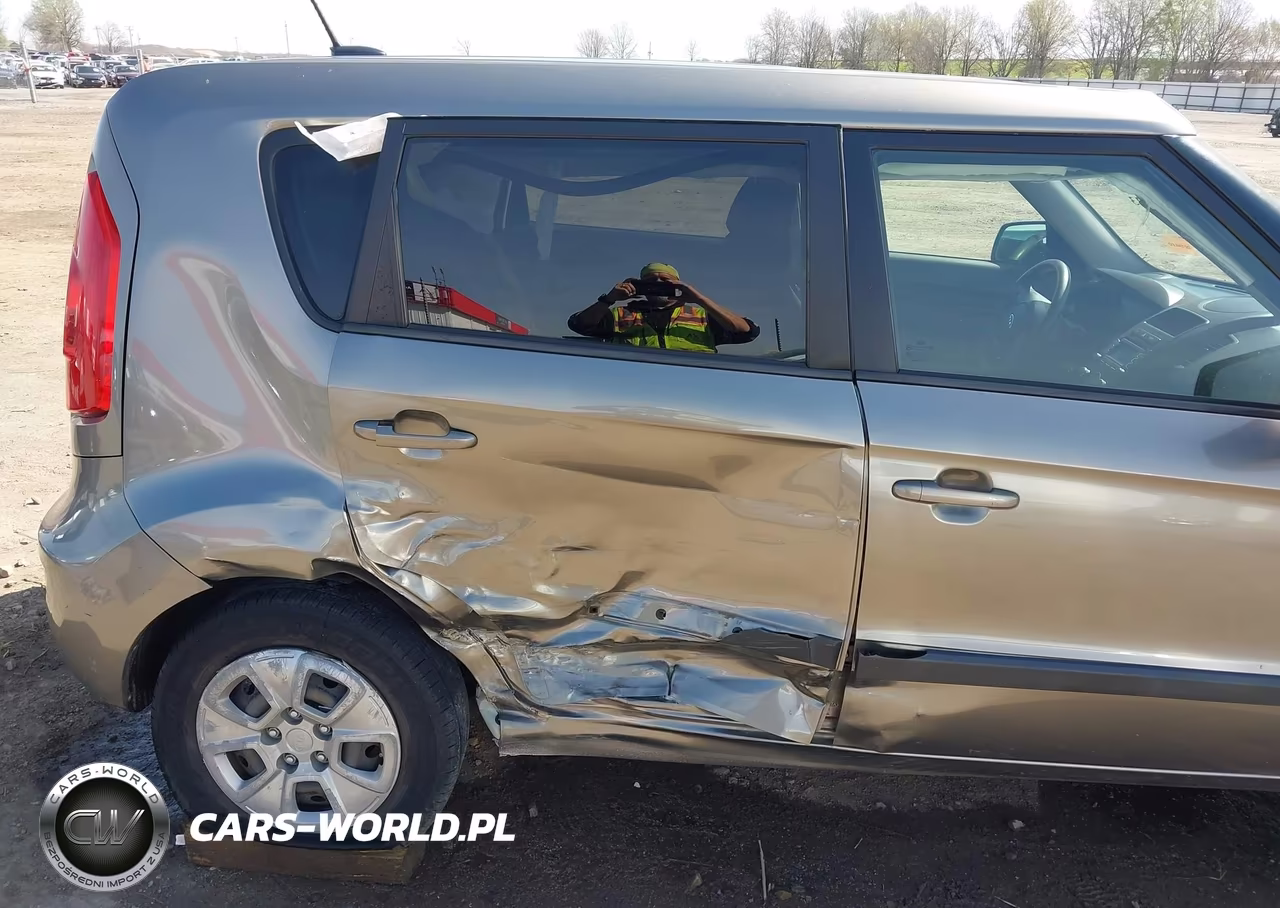 2013 Kia Soul VIN:KNDJT2A56D7508195 - 6