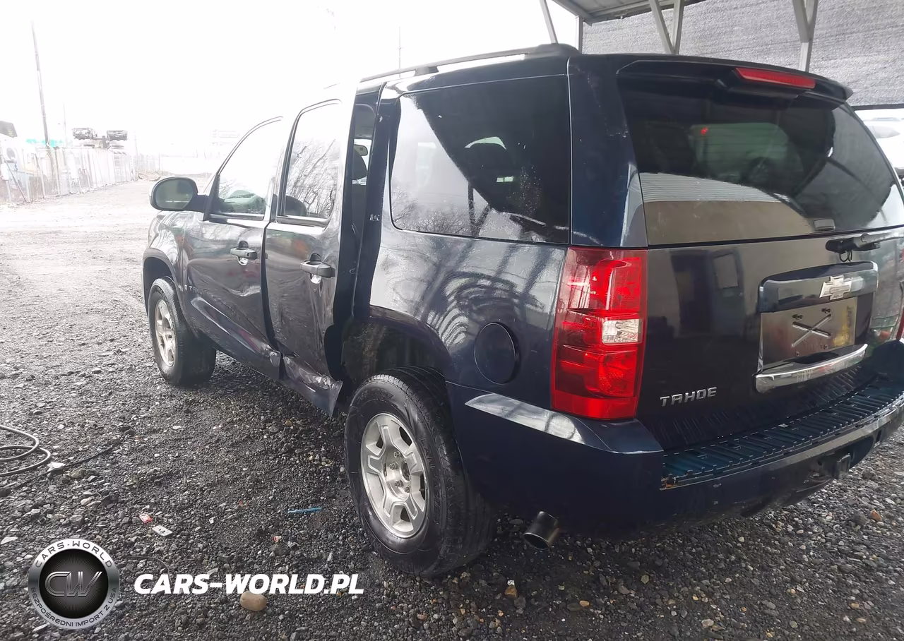 2007 Chevrolet Tahoe Ls VIN:1GNFK13077J139074 - 3
