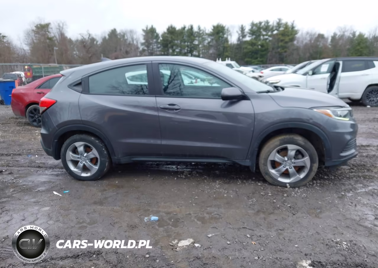 2019 Honda Hr-V Lx VIN:3CZRU6H3XKG734683 - 13