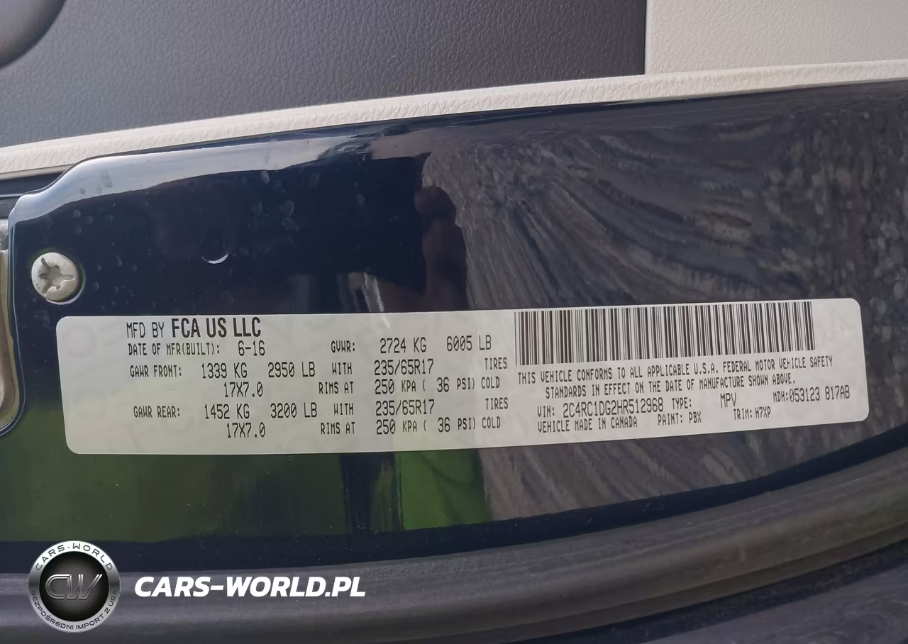 2017 Chrysler Pacifica Touring VIN:2C4RC1DG2HR512968 - 9