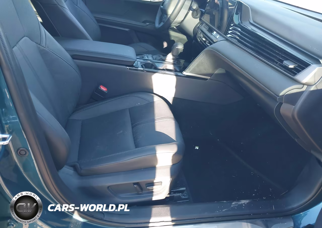 2025 Toyota Camry Xse VIN:4T1DAACK9SU141870 - 5