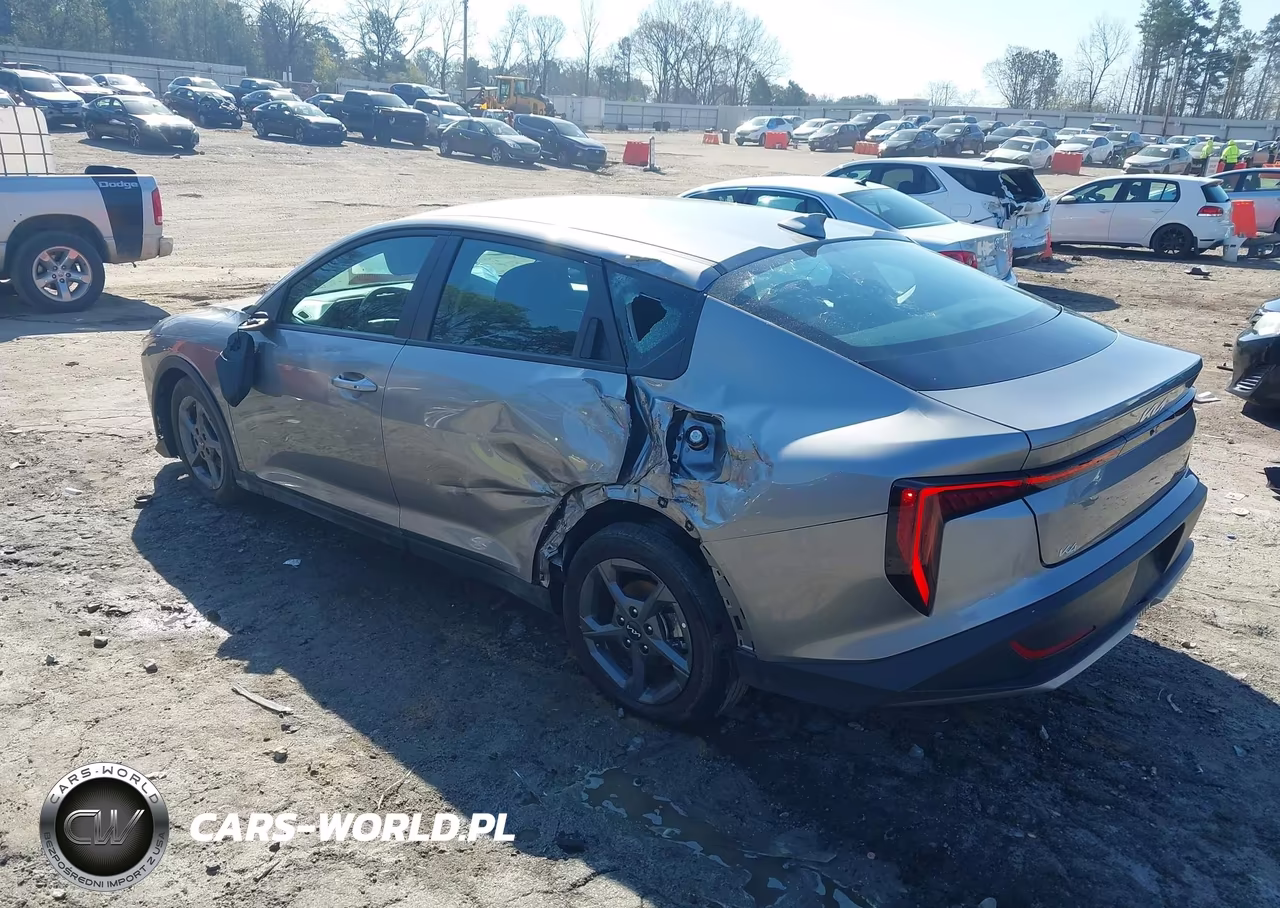 2025 Kia K4 Lxs VIN:3KPFT4DE0SE120258 - 3
