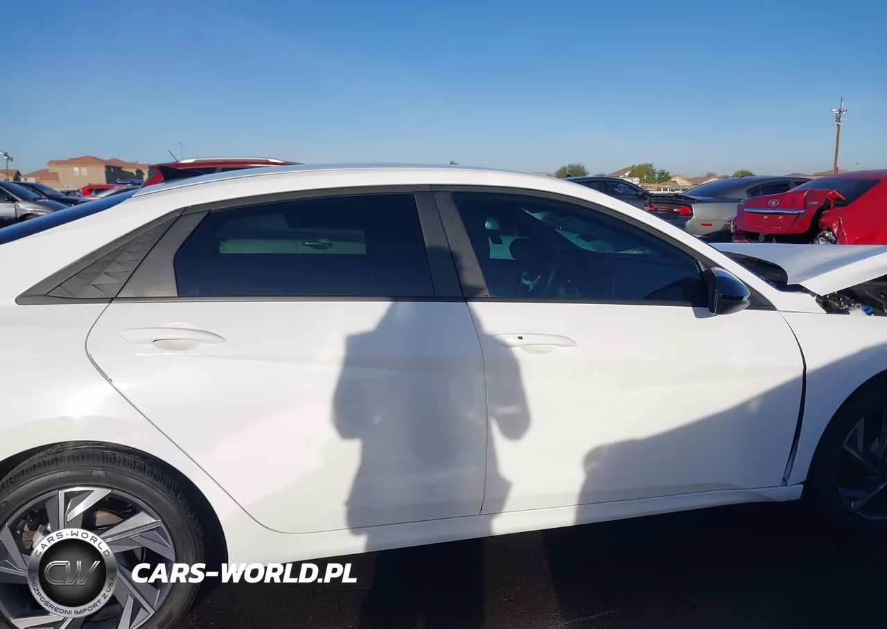 2025 Hyundai Elantra Sel Sport VIN:KMHLM4DG2SU909655 - 14