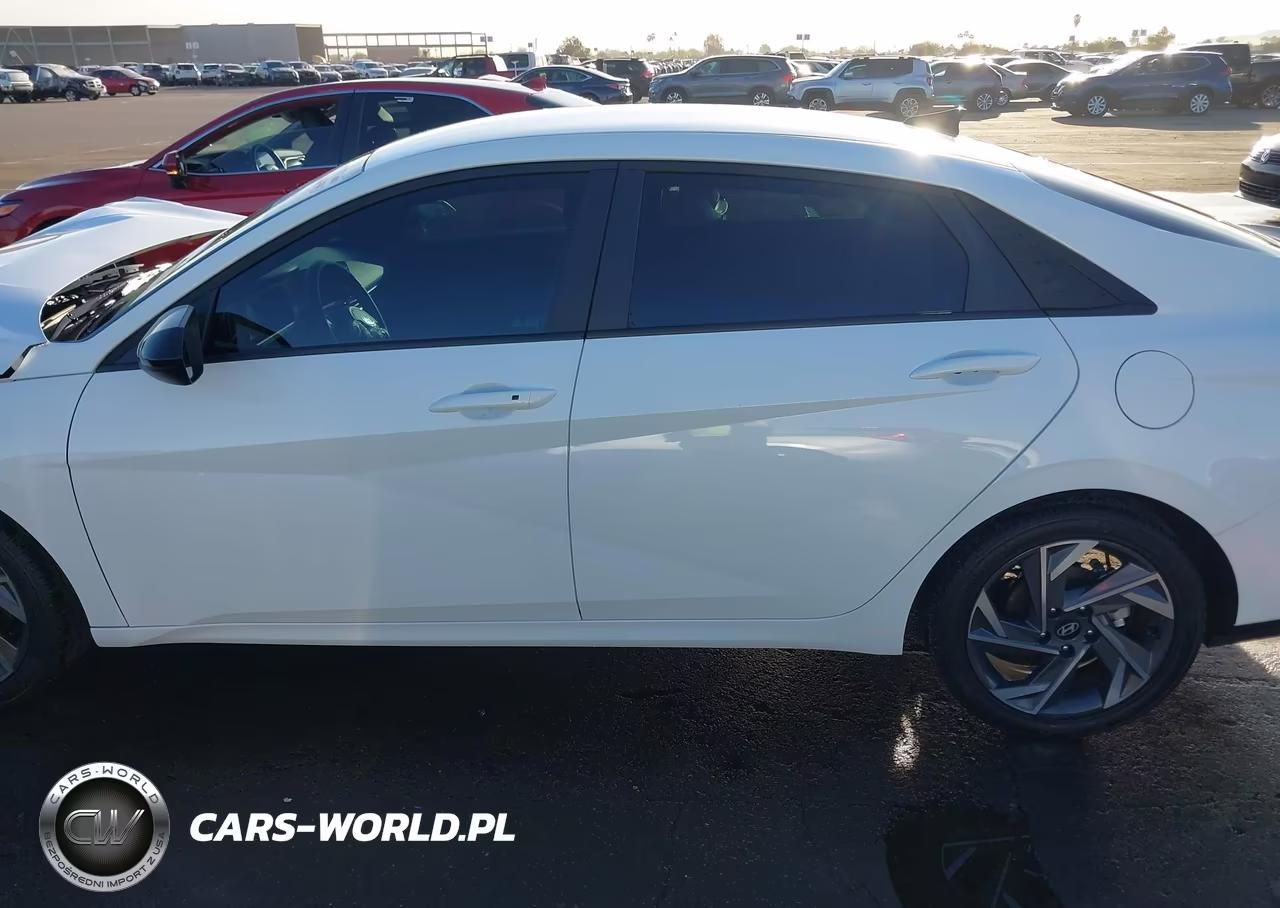 2025 Hyundai Elantra Sel Sport VIN:KMHLM4DG2SU909655 - 15