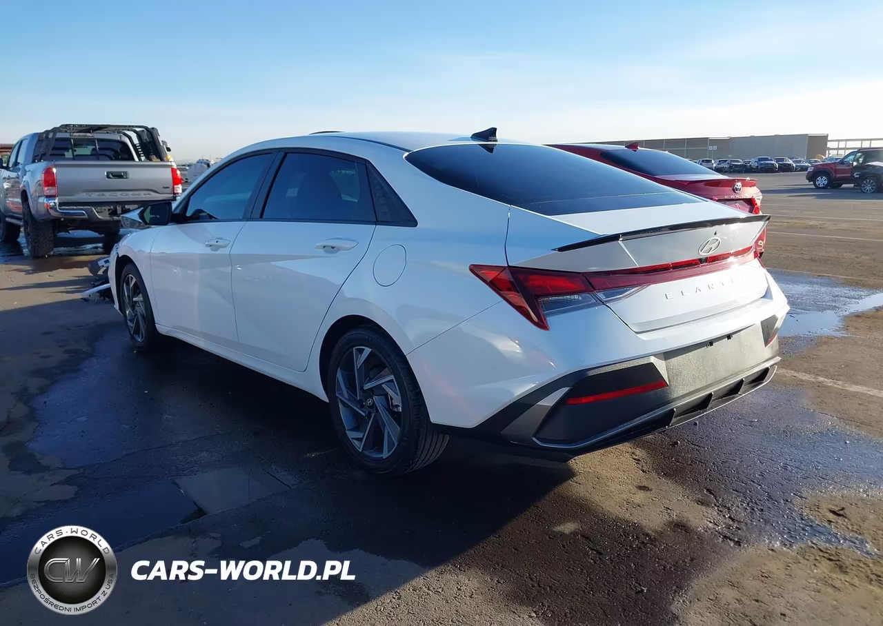 2025 Hyundai Elantra Sel Sport VIN:KMHLM4DG2SU909655 - 3