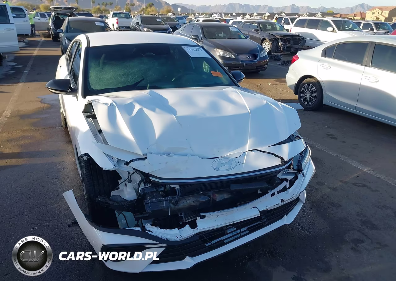 2025 Hyundai Elantra Sel Sport VIN:KMHLM4DG2SU909655 - 6