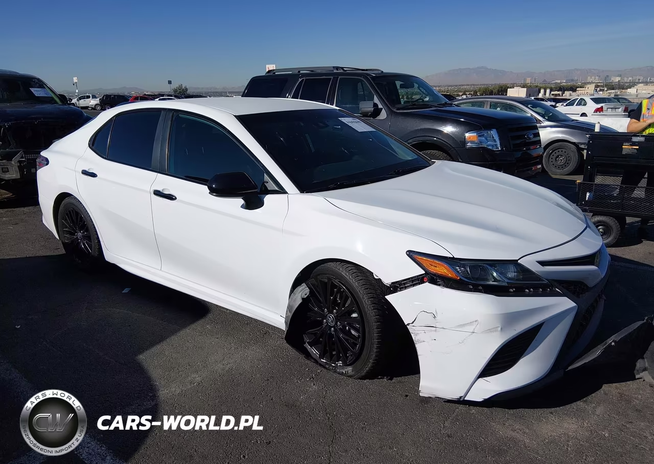 2020 Toyota Camry Se Nightshade Edition