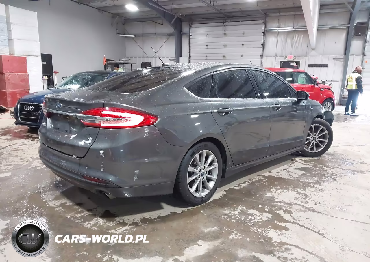 2017 Ford Fusion Se VIN:3FA6P0HD8HR353424 - 4