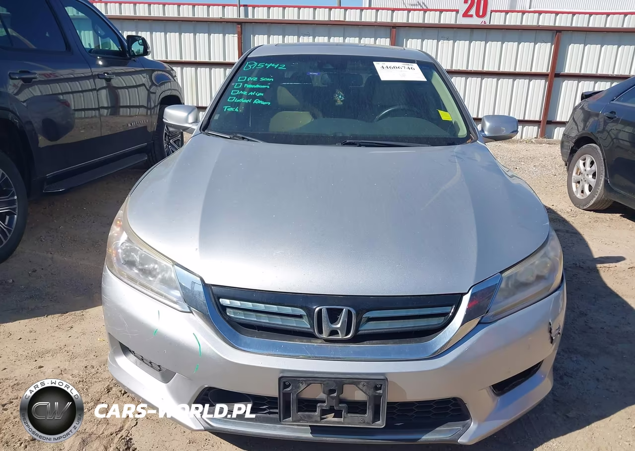 2015 Honda Accord Hybrid Touring VIN:1HGCR6F78FA002898 - 12