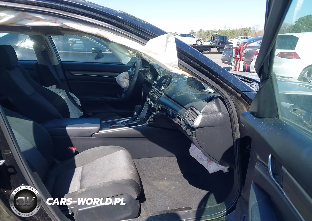 2018 Honda Accord Lx VIN:1HGCV1F16JA160773 - 5