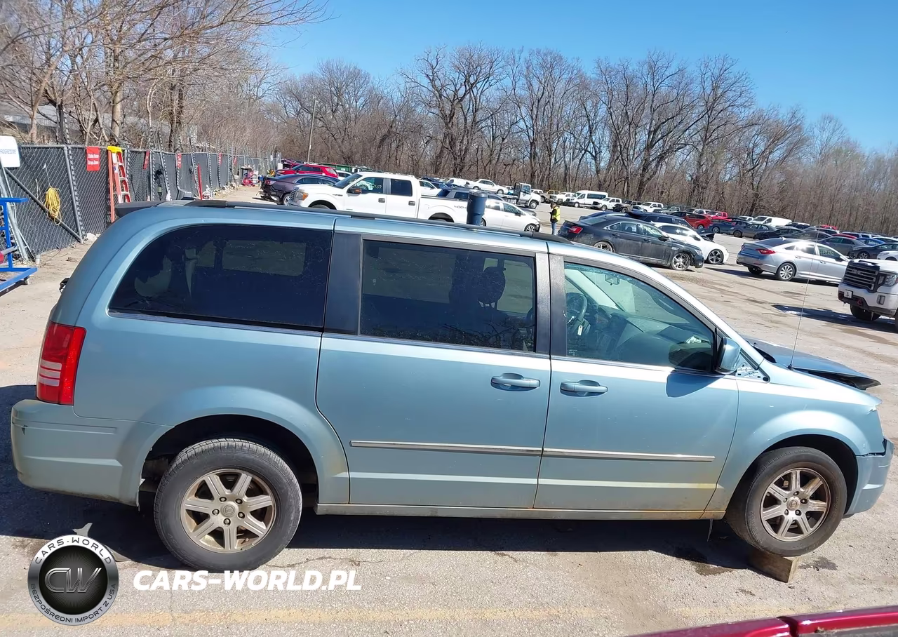 2010 Chrysler Town & Country Touring VIN:2A4RR5DX6AR233450 - 13