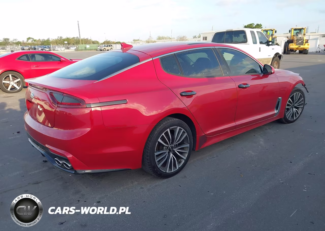 2019 Kia Stinger Premium VIN:KNAE25LA6K6051467 - 4