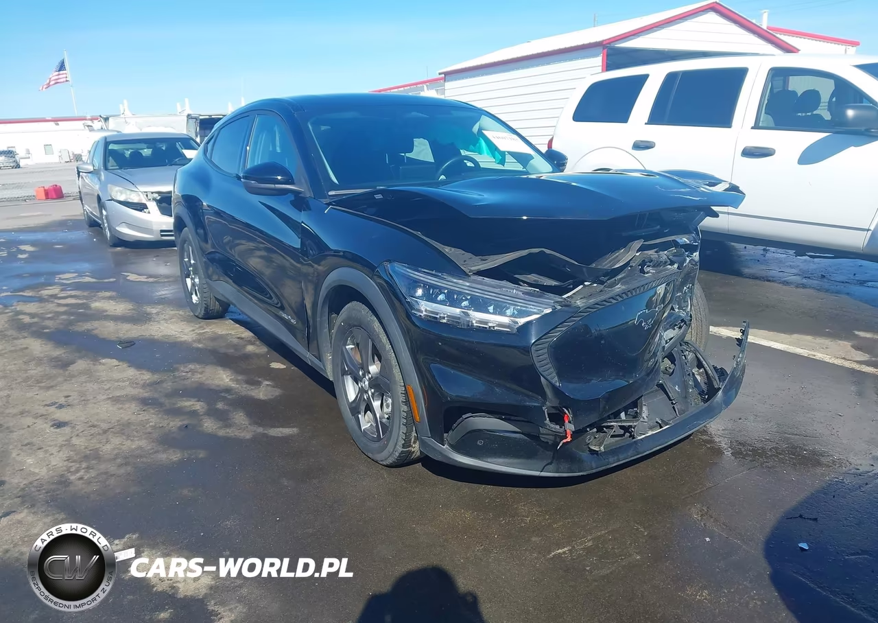 2022 Ford Mustang Mach-E Select