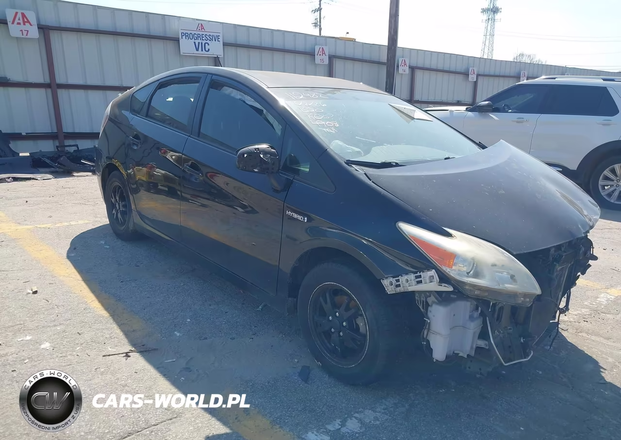 2015 Toyota Prius Two – zdjęcie 1 z 16