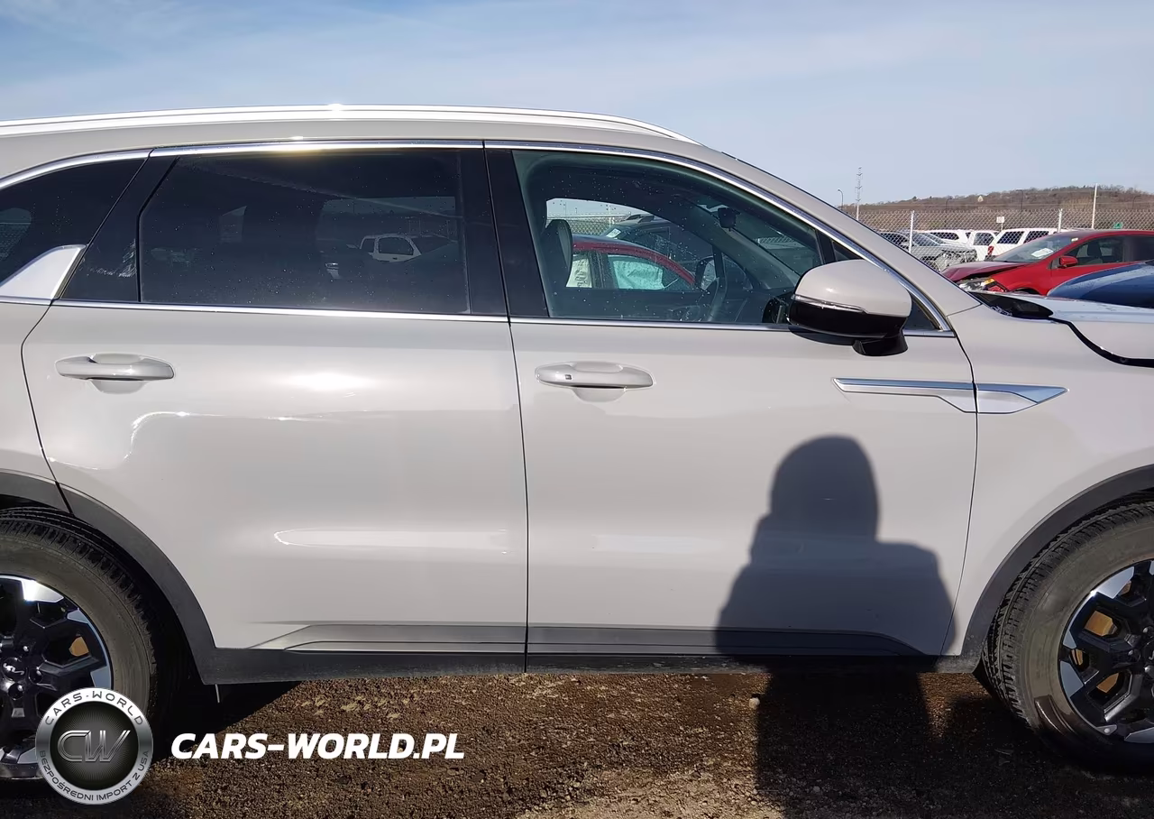 2025 Kia Sorento S VIN:5XYRL4JC3SG320117 - 13