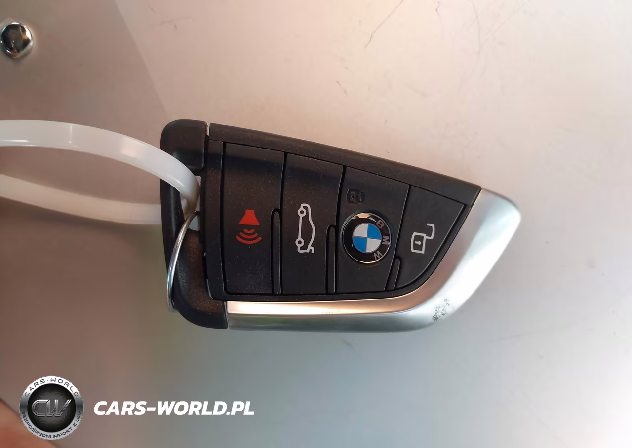 2025 BMW 330I VIN:3MW69CW02S8F83606 - 11
